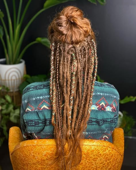 Half Head Of Dreadlocks, Dreadlocks And Braids, Peak A Boo Dreadlocks, Boho Partial Dreads, Half Head Of Dreads, Dreadlocks Half Head, Red Hair Dreadlocks, Partial Locs Half Dreads, Dreads Styles For Women White