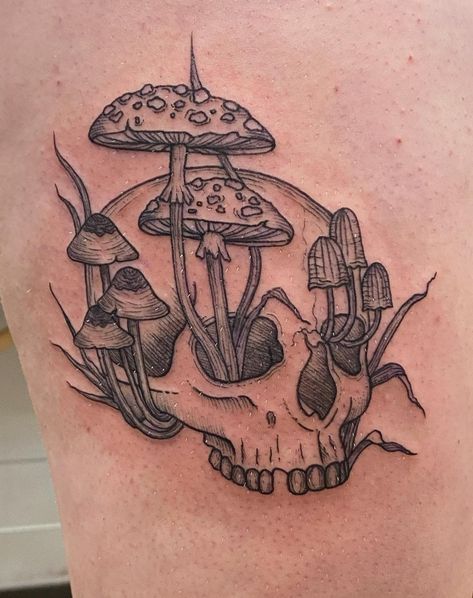 Mushrooms Growing Out Of Skull Tattoo, Mushroom Skull Tattoo Ideas, Skeleton Mushroom Tattoo, Mushrooms Growing Out Of Skull, Nature Skull Tattoo, Skull Nature Tattoo, Skull And Mushrooms Tattoo, Mushroom Skull Tattoo, Aesthetic Tats