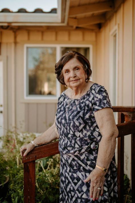 Grandmother Portrait Session in her home. Rocio Rivera Photography Grandma Portrait Photography, Mexican Grandparents, Grandmother Photoshoot, Grandmother Photography, Grandma Portrait, Grandmother Portrait, Grandparents Photography, Age Makeup, Old Age Makeup