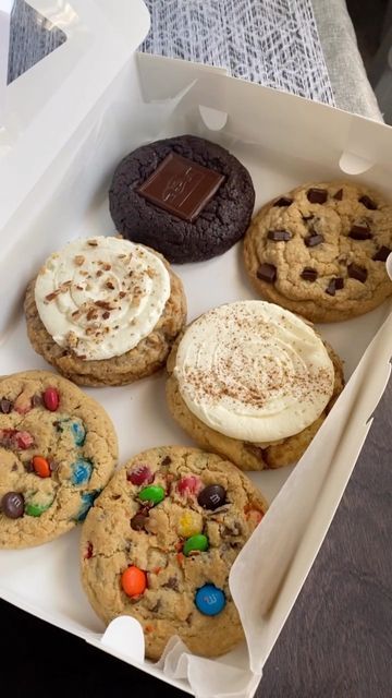 Instagram Desserts, Cookies Shop, What To Bake, Crumble Cookies, Support My Small Business, Cookie Shop, Cookie Bakery, Crumbl Cookies, Small Food