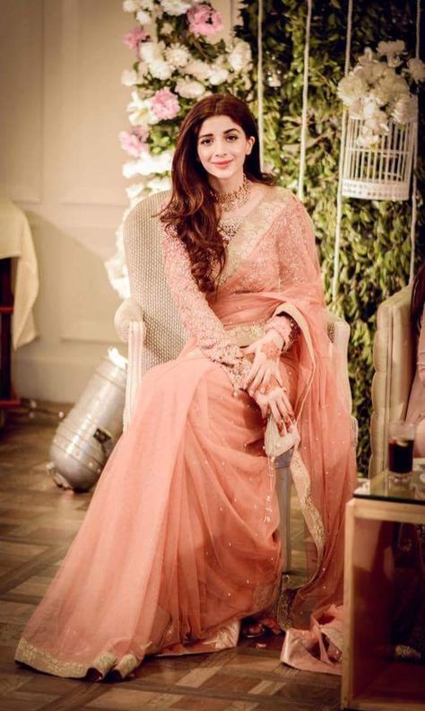 Marwa Hocane, भारतीय दुल्हन संबंधी, Mawra Hocane, डिजाइनर कपड़े, Sarees For Girls, Desi Wedding Dresses, Beautiful Sarees, Fancy Sarees Party Wear, Modern Saree