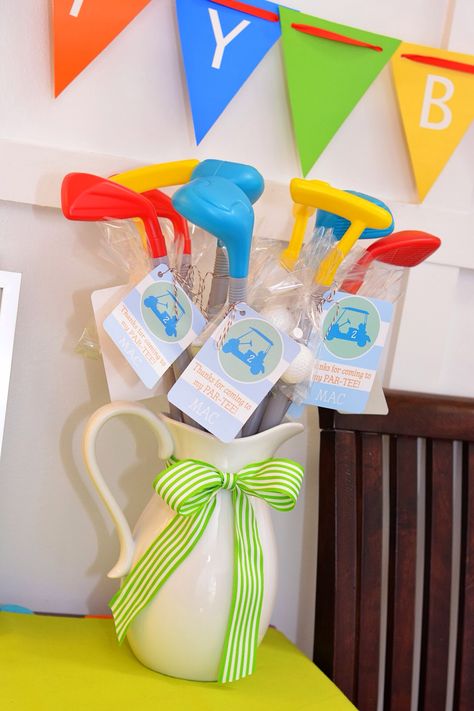 Golf party favors.- instead of the whole set, can give away more for the kids at the party Mini Golf Birthday Party, Hole In One Party, Mini Golf Party, Birthday Surprise Kids, Hole In One First Birthday, Birthday Party For Men, Best Birthday Surprises, Sports Party Favors, Golf Theme Party