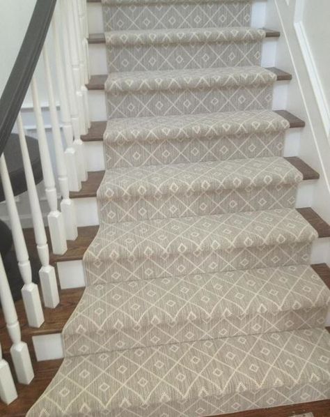 Who doesn't love diamonds? This grey diamond patterned runner looks great in Fairfield. White Carpet Bedroom, Grey Carpet Runner, Sisal Stair Runner, Patterned Stair Carpet, Runner Inspiration, Kitchen Carpet Runner, Stair Carpet, Hallway Carpet Runners, White Plains