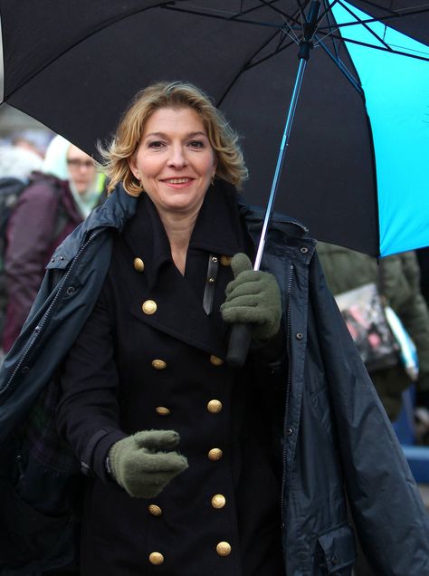 Kate (Lethbridge) Stewart, UNIT, in Trafalgar Square for the 50th. Jemma Redgrave, Kate Stewart, Rose Tyler, Trafalgar Square, Home Exterior, Save The Day, Dr Who, 50th Anniversary, Doctor Who