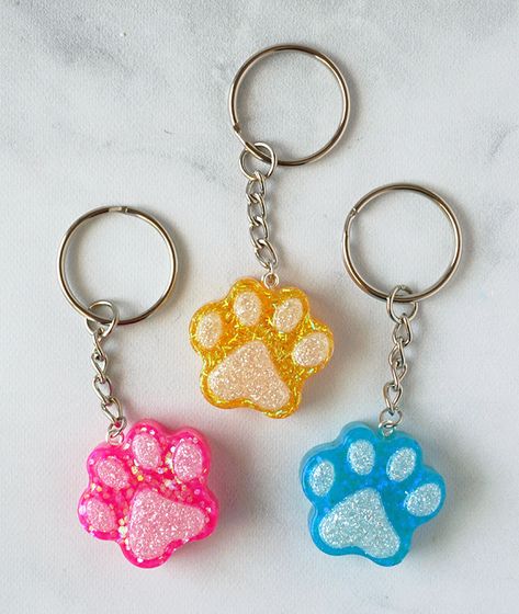 Custom Silicone Molds, Paw Keychain, Wall Art Gold Leaf, 3d Perler Bead, Gold Leaf Art, Colorful Glitter, Gold Leaf Painting, Epoxy Resin Crafts, Resin Tutorial