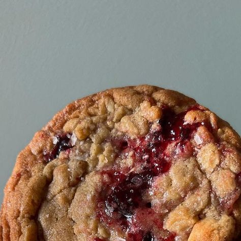 Christine on Instagram: "oaty brown sugar cookie w/ thomcord grape italian plum jam  cookie base w/ deep butterscotch notes / oats / cinnamon / thomcord grape italian plum jam / flaky sea salt   🍂🍁✨  These cookies came about after I had made tons of plum grape jam and was looking for more ways to use it. I adapted the base of a chocolate chip cookie recipe and added a handful of oats among other changes, enough for texture and flavor, but short of making a true oatmeal cookie.   I tested 4 things: size, baking temperature, amount of jam, and how long the cookie dough had aged. My general sweet spot was a minimum rest of 48 hours in the fridge baking a larger cookie at 375F. The impact of aging cookie dough is real! These were delicious from day 1 but transformed into deeply nuanced, gold Grape Jam, Cookie Base, Brown Sugar Cookies, Plum Jam, Jam Cookies, Chocolate Chip Cookie Recipe, Oatmeal Cookie, Chip Cookie Recipe, Grape Juice