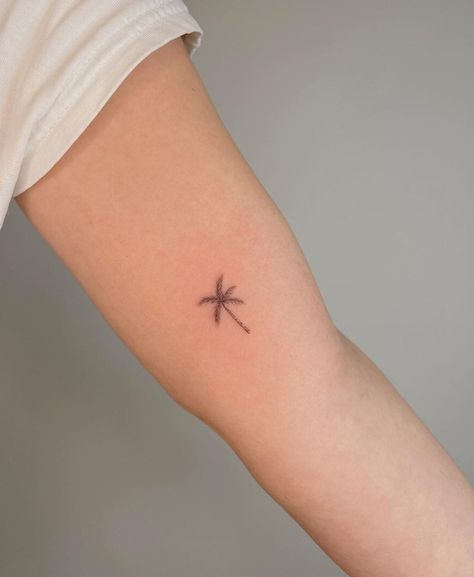 23 Palm Tree Tattoos: A Symbol of Paradise and Relaxation - Body Artifact Palmetto Tattoo, Palm Tree Tattoos, Island Tattoo, Small Palm Trees, Tree Tattoos, Palm Tattoos, Palm Tree Tattoo, Sunflower Tattoos, Unique Products Design