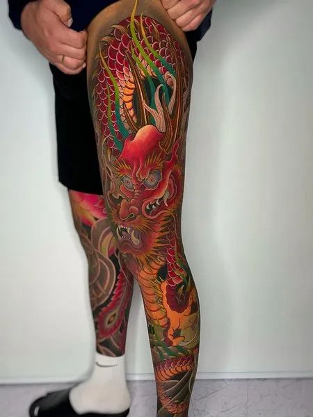 Unique Tattoo Ideas For Men, Dragon Tattoo Leg, Japanese Leg Tattoo, Dragon Tattoo Sketch, Gang Tattoos, Japanese Legs, Unique Tattoo Ideas, Dragon Tattoo Art, Full Leg Tattoos