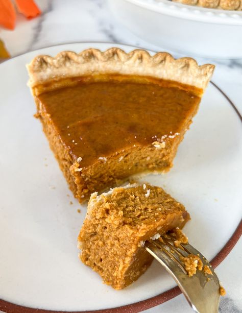 Classic Dairy-Free Pumpkin Pie Dairy Free Pumpkin Pie, Dairy Free Sauces, Thanksgiving Pie Recipes, Dairy Free Pumpkin, Gluten Free Desserts Recipes, Pumpkin Pie Recipes, Gluten Free Treats, Fall Spices, Recipe For Mom