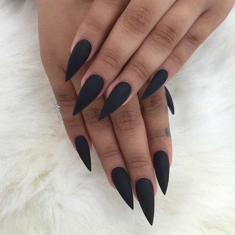 Matte Stiletto Nails, Black Stiletto Nails, Pointy Nails, Nagel Tips, Matte Nails Design, Stiletto Nails Designs, Black Nail Designs, Super Nails, Matte Nails