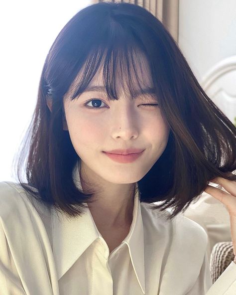 #chinese Asian Women Short Hairstyles, Korean Short Haircut, Kpop Short Hair, Ulzzang Short Hair, Short Haircuts With Bangs, Korean Short Hair, Hair Style Korea, Girls Short Haircuts, Asian Short Hair