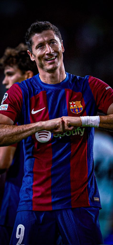 Levandoski Wallpaper Barcelona, Robert Lewandowski Wallpapers, Lewandowski Wallpapers, Barcelona Lewandowski, Barcelona Instagram, Basketball Love, X-men, Barcelona Players, Leonel Messi