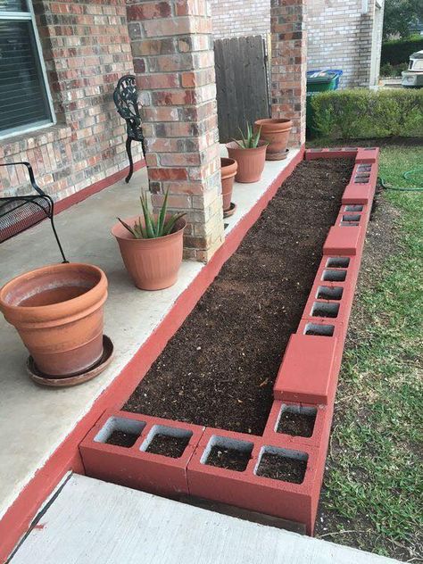 Cinder Block Garden, Modern Front Yard, نباتات منزلية, Easy Landscaping, Cinder Block, Garden Edging, Garden Bed, Shade Garden, Raised Garden