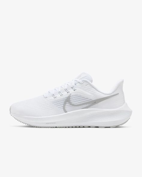 Nike Pegasus 39, Nike Air Zoom Pegasus 39, Running Sneakers Women, Track Shoes, All Nike Shoes, White Running Shoes, Nike Pegasus, Black And White Shoes, Nike Air Zoom Pegasus