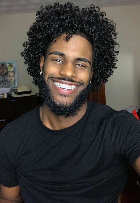 Curls Men Black, Black Guys Hairstyles, Black Men Long Hair, Black Men With Long Hair, Black Men Curly Hair, Swag Hairstyles, Afro Hairstyles Men, Natural Hair Men, Dunner Wordend Haar