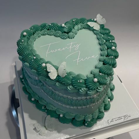 I absolutely love the look of monochrome cakes & also loving these new butterflies 🤍 (8 inch - regular) . . . . . #vintagecake #monochromecake #mintcake #mintcolorcake #ediblebutterflies #vintageheartcake #heartcake #greencake #greenheartcake Aesthetic Cake Designs Cute, 8 Inches Cake, May Birthday Cake, Birthday Cake Ideas For Her, Vintage Heart Cake Green, Sage Green Heart Cake, Monochrome Cake, Birthday Cake Ideas For Women, Love Heart Cake