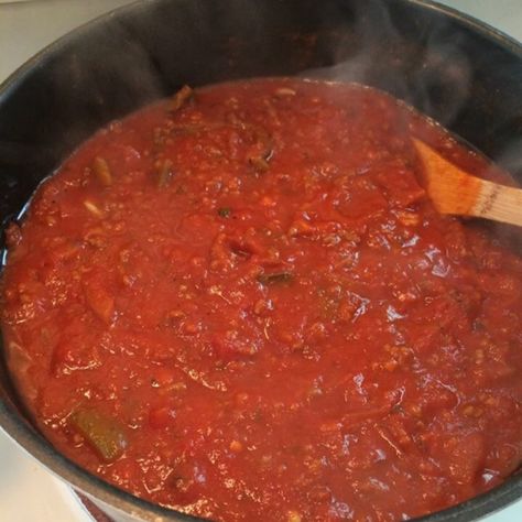 Sloooow-Simmer-Spaghetti-Sauce Cooking Spaghetti, Spaghetti Sauce Recipe, Homemade Spaghetti Sauce, Homemade Spaghetti, Spaghetti Sauce, Sauce Recipe, Tomato Salsa, 3 Ingredients, Sauce Recipes