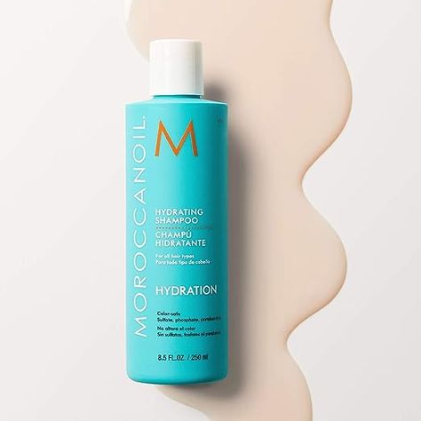 A rich and deeply hydrating shampoo that is gentle enough for daily use. Infused with moisture-attracting red algae, antioxidant argan oil and Vitamins A and E. Moroccanoil Dry Shampoo, Moroccan Oil Hair, Beauty Planet, Red Algae, Toning Shampoo, Moroccan Argan Oil, Hydrating Shampoo, Dry Damaged Hair, Beauty Website