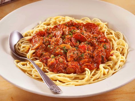 Pasta Napoletana | The Cheesecake Factory Pasta Napolitana, Cheesecake Factory Pasta, Meal Prep Dinner Ideas, Cheesecake Factory Recipe, Recipes For The Crockpot, Italian Spaghetti Sauce, Cheesecake Factory Copycat, Meal Prep Dinner, Maze Runner Dr