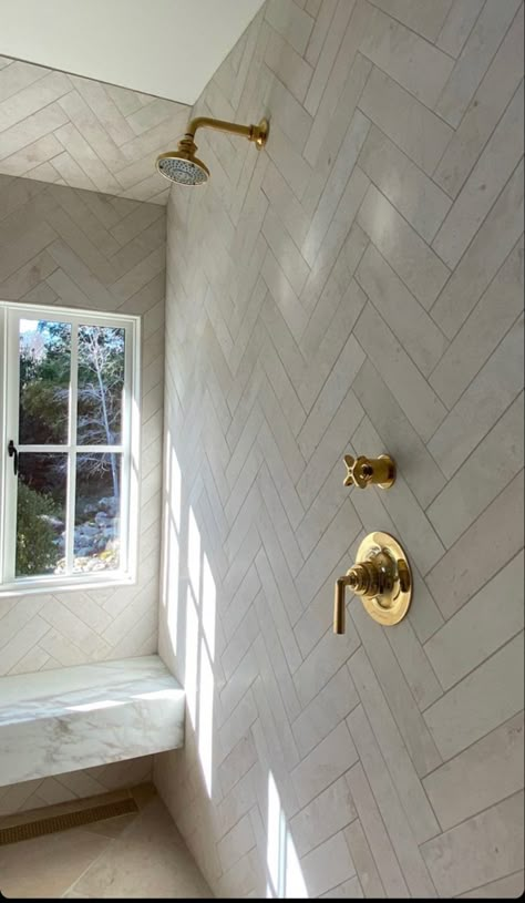 Grey Square Tile Bathroom, Bathroom Herringbone Tile Floor Master Bath, Neutral Herringbone Tile Bathroom, Cream Herringbone Tile Bathroom, Herringbone Shower Wall, Modern Spanish Bathroom, Herringbone Shower Tile, Bathtub Tile Surround, Builder Upgrades