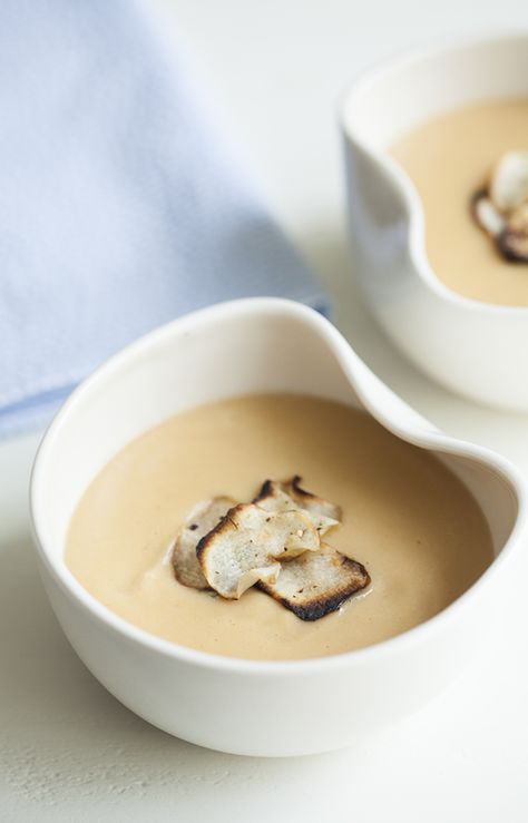 Smoky Sunchoke and Cauliflower Soup Sun Chokes, Artichoke Recipe, Thick Soup, Autoimmune Recipes, Raw Recipes, Artichoke Recipes, Medical Medium, Vegan Soups, Cauliflower Soup