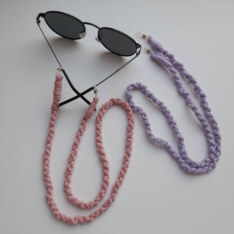 Macrame Sunglass Holder, Crochet Glasses Strap, Crochet Sunglasses Strap, Macrame Glasses Strap, Crochet Glasses Chain, Macrame Camera Strap Diy, Etsy Macrame, Macrame Designs, Handmade Sunglasses