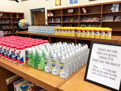 Roses are Red, Children are Gross, Which PTO loves you the most! pto Welcome Back Teacher, Preschool Teacher Appreciation, Teacher Appreciation Lunch, Teacher Appreciation Week Themes, Teacher Appreciation Ideas, Teacher Appreciation Themes, Pto Today, Teacher Morale, Staff Appreciation Week