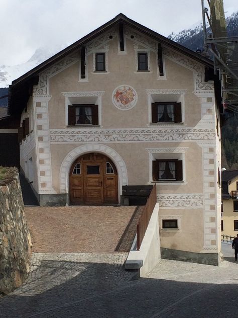 Scuol GR Switzerland Swiss Architecture Traditional, Painted Architecture, Studio Ilse, Swiss Architecture, Architecture Traditional, Swiss House, German Architecture, Chalet Design, European Architecture