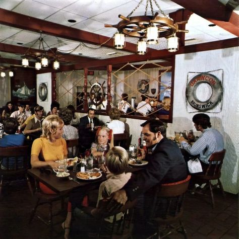 Red Lobster restaurant in 1972. Seafood restaurant, retro interior. 1970s Restaurant, Red Lobster Restaurant, Back In 1968, Lobster Restaurant, Steak And Lobster, Sweet Shrimp, Spiny Lobster, Potato Appetizers, Rock Lobster