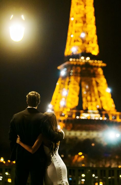 Paris Travel Photography, Paris Couple, Classy Couple, Paris Pictures, Couple Picture Poses, My Kind Of Love, Paris Photography, Paris Photos, Couples Poses For Pictures