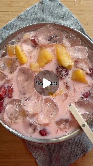 김 정호 on Instagram: "Korean dessert : hwachae

Ingredients
⁃ Strawberry milk
⁃ Sprite
⁃ Ice
⁃ Any fruit (I used banana, strawberry, watermelon, tropical fruits) 

#hwachae #koreanfood" Instagram Korean, Korean Dessert, Strawberry Milk, Tropical Fruits, Korean Food, Watermelon, Milk, Dessert, Fruit