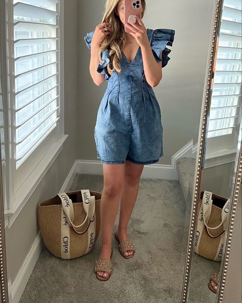 Chloe Basket Bag Outfit, Basket Bag Outfit, Chloe Bag Outfit, Tote Bag Outfit, Tote Outfit, Nappy Bag, Chloe Bag, Denim Romper, Raffia Bag