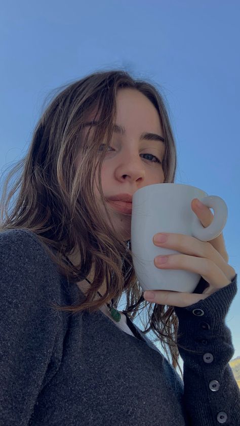 morning coffee Pose With Coffee Mug, Pose Ref, Selfie Pose, Realistic Drawing, Poses Women, Sipping Coffee, Photography Poses Women, Realistic Drawings, Selfie Poses