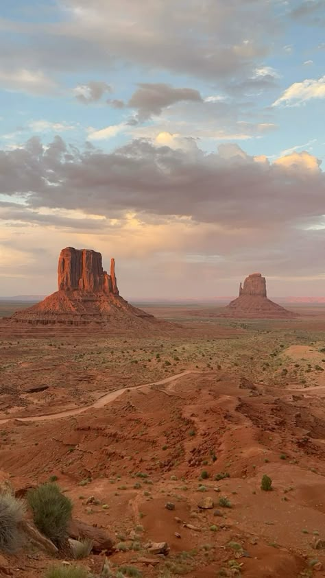 Pictures Of The Desert, Phoenix Arizona Landscape, American Desert Landscape, American Desert Aesthetic, South West Aesthetic, American South Aesthetic, America Aesthetic Vintage, Monument Valley Photography, American Southwest Aesthetic