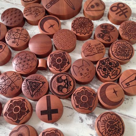 Our Laser Etched Wood Plugs are awesome! Have you seen them all yet? Head over to the site and grab yourself some! www.ukcustomplugs.co.uk #plug #plugs #gauges #woodplugs #ukcp #ukcplugs #ukcustomplugs Ear Gages, Wood Plugs, Ear Tunnels, Tunnels And Plugs, Stretched Ears, Ear Gauges, Ear Plugs, Sunday Night, Have You Seen