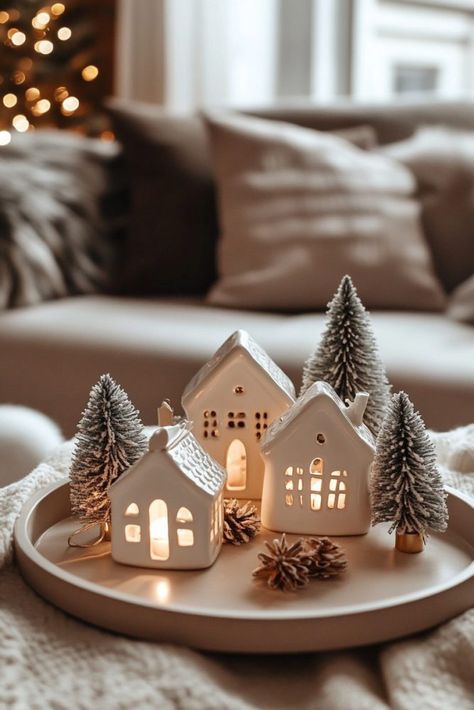 Christmas Coffee Table, Christmas Coffee Table Decor, Cozy Christmas Decor, Christmas Decor Inspiration, Christmas Themes Decorations, Christmas Inspo, Noel Christmas, Christmas Mood, Xmas Decor