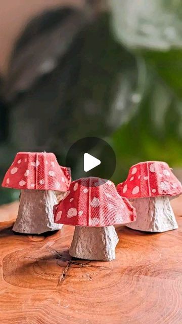 Crystal // nature arts and crafts on Instagram: "Egg carton mushrooms 🍄 it's mushroom season here in the Southern Hemisphere which means it's that time of year where I bombard you with all of the mushroom themed crafts! These super sweet mushies are ridiculously easy to make and you can get several out of the one egg carton.  Simply separate the different segments of your egg carton. The more squared tops are your mushroom 'lids' and the pointed ones are your bases. Once painted, glue together. Easy peasy!  What are your fave egg carton crafts? . . . . . #earlyyearsactivities #heuristicplay #recycleandplay #kidscrafts101 #bastelnmitkindern #letskeepkidsbusy #upcycledcraft #cardboardcrafts #ecofriendly #howtomake #walkthrough #earlyyearsactivities #completementcraft #eggcartoncraft #eggcar Mashrom Art, Egg Carton Mushrooms, Mushroom Crafts For Kids, Mushroom Diy Crafts, Cardboard Mushroom, Nature Arts And Crafts, Egg Carton Craft, Egg Carton Art, Mushroom Diy