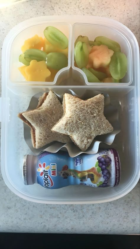 Kids Lunch Picky Eater, Bento Box Lunch Cute, Cute Lunch Ideas For Kids, Food For School Lunches, Simple Healthy Lunches, Cute Lunch Ideas, Tiny Meals, Preschool Lunch Box, Fun School Lunches