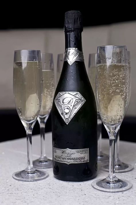 Expensive Champagne, Champagne Brands, Expensive Wine, Alcohol Bottles, Jewelry Appraisal, Champagne Bottles, Liquor Store, Liquor Bottles, Champagne Glasses