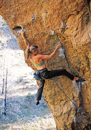 Lisa Hensel, Toxic 5.11b. Photo Ben Moon. | by Wolverine Publishing Woman Climbing, Rock Climbing Women, Climbing Girl, Sport Climbing, Climbing Gear, Rock Climbers, Ice Climbing, Mountain Climbing, Beach Volleyball