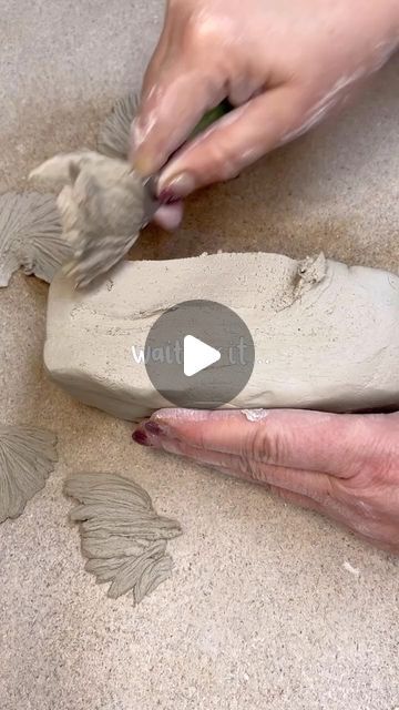 Pottery on Instagram: "Credit @shanas_toepferwerkstatt Make a Christmas tree with me!" How To Make A Clay Christmas Tree, Raku Sculpture Ideas, Ceramic Tree Sculpture, Handmade Ceramic Ornaments, Pottery Christmas Ideas, Clay Tree Sculpture, Air Clay Projects, Christmas Clay Crafts, Clay Ornaments Christmas