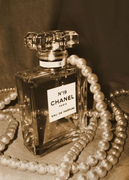 Chanel Perfume, Perfume Bottle, Chanel, White