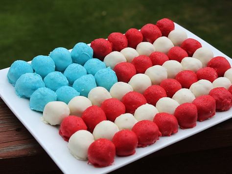 Cake Ball Flag Cake Firecracker Cake, Betty Crocker Cake Mix, Betty Crocker Cake, Cake Ball, Flag Cake, Crumble Cake, Brownie Desserts, Festive Desserts, 4th Of July Ideas