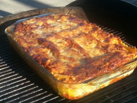 Lasagna On The Grill, Smoker Lasagna, Lasagna On The Smoker, Smoked Lasagna On Pellet Grill, Bbq Lasagna Recipe, Traeger Lasagna, Grilled Lasagna, Smoked Lasagna, Green Mountain Grill Recipes