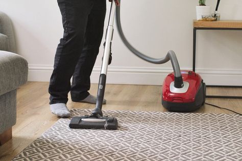 Carpet Cleaner Solution, Clean Car Carpet, Cleaning Lady, Carpet Cleaning Machines, Shop Vacuum, Carpet Cleaning Hacks, Professional Carpet Cleaning, House Cleaning Services, Outdoor Carpet