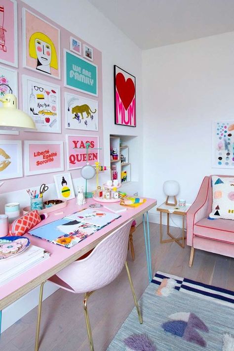 Pink Home Offices, Study Room Design, Maximalist Home, Pink Desk, Dekorasi Kamar Tidur, Pink Chair, Preppy Room, Study Rooms, Study Room