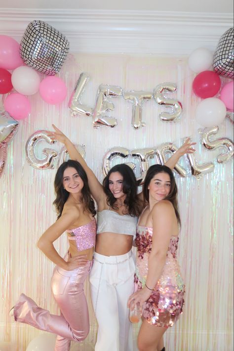 Pastel Pink Bachelorette Party, Pink Outfits Bachelorette, Pink Nashville Bachelorette Outfit, Disco Barbie Bachelorette Party, Bachelorette Party Photo Backdrop, Sparkle Bachelorette Party Theme, Pink And White Bachelorette Party, Hen Party Aesthetic, Pink Disco Bachelorette Party