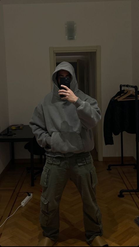 Hoodie Men Outfit, Academia Aesthetic Outfit Men, Yeezy Hoodie, Kanye Fashion, Hoodie Outfit Men, Boxy Hoodie, Batman Inspired, Aesthetic Outfits Men, Fits Aesthetic