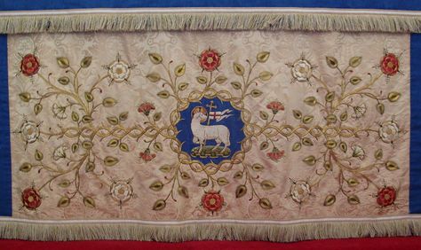 Historic Embroidery, England Photos, Catholic Altar, Cloth Embroidery, Church Altar, Liturgical Seasons, Agnus Dei, Fibre And Fabric, Altar Cloth