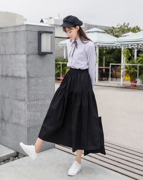 Elegant and Stylish Long Maxi Skirt Outfits Ideas || New and latest Skirts Outfits Designs outfit ideas casual outfit ideas aesthetic outfits inspiration outfit inspiration winter outfit vintage outfit chic outfit for summer outfit top outfit party outfits casual winter outfit styles Styles With Long Skirt, Japanese Women's Clothing, Japanese School Outfits Long Skirt, Black Long Skirts Outfit, Long Black Skirt Outfit Spring, Black Skirt Long Outfit, Style With Black Skirt, Japanese Long Skirt Outfit, How To Style Long Black Skirt